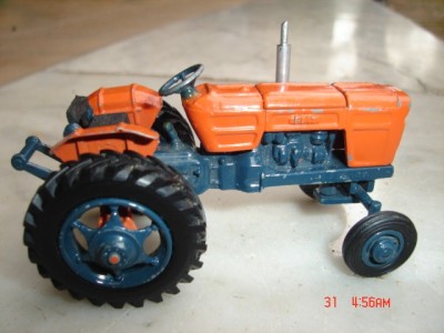 Toy Fiat Tractor 700 S made in Argentina